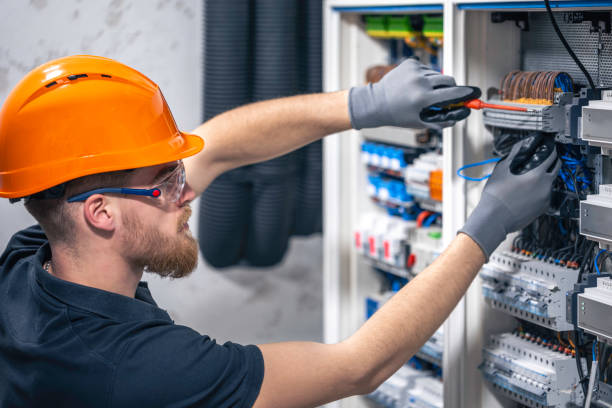 Best Emergency Electrical Repair  in Niantic, CT